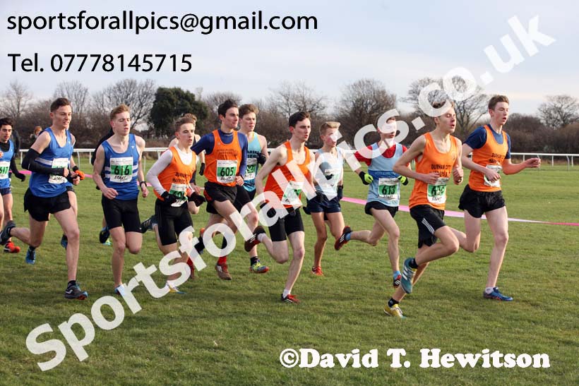 Mens under-20s North Eastern Cross Country, Redcar. Photo:  David T. Hewitson/Sports for All Pics